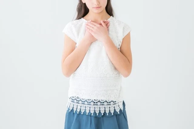 親といると緊張する娘