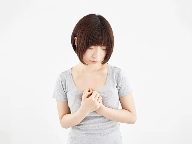 人の目が気になる女性