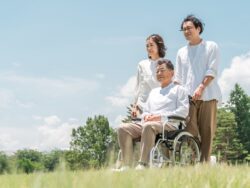 親の介護にイライラして自己嫌悪に陥る娘